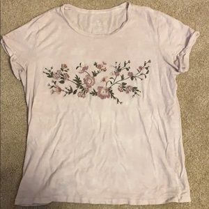 American Eagle stitched t shirt